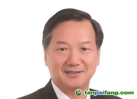 周宏春   國務院發展研究中心研究員、副巡視員，國務院特殊津貼獲得者;從事資源、環境、可持續發展等領域的產業和政策研究 
